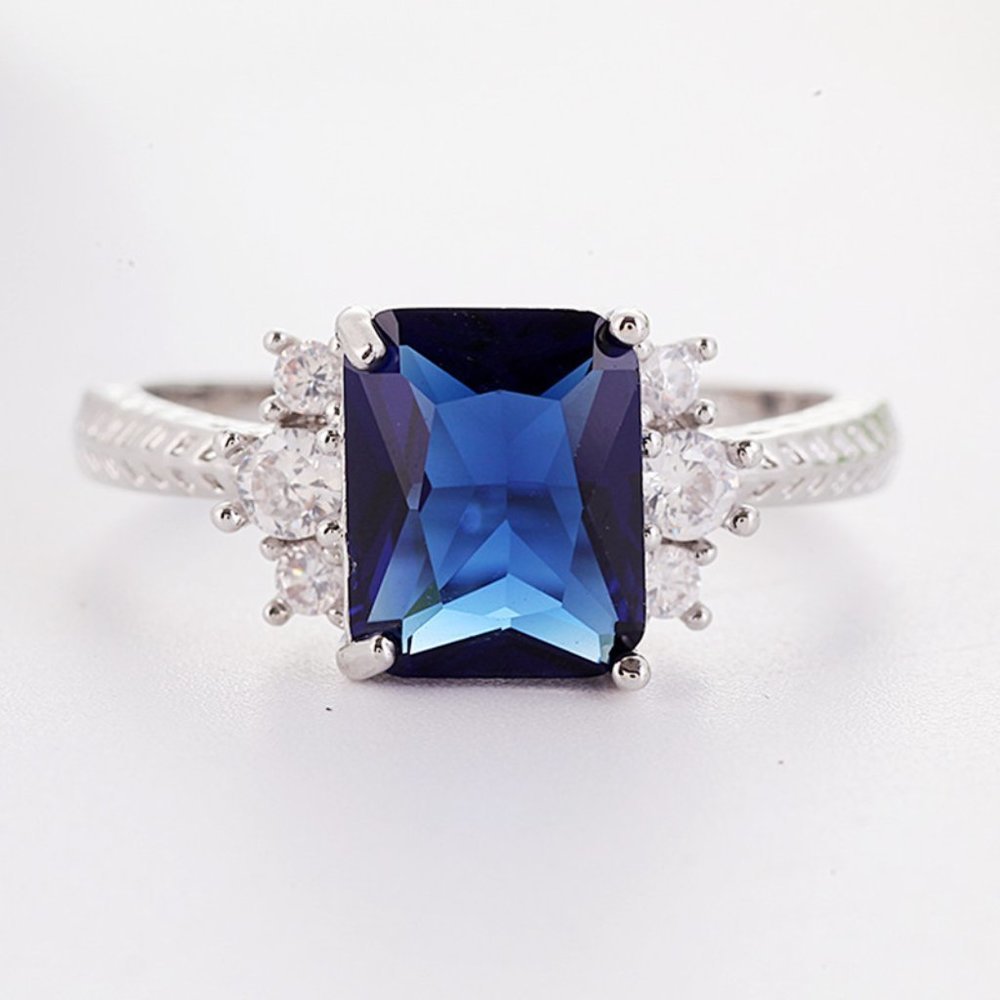 🔥 Radiant Royal Blue Pure Gemstone Zircon Trendy Rings for WomenVGG1207